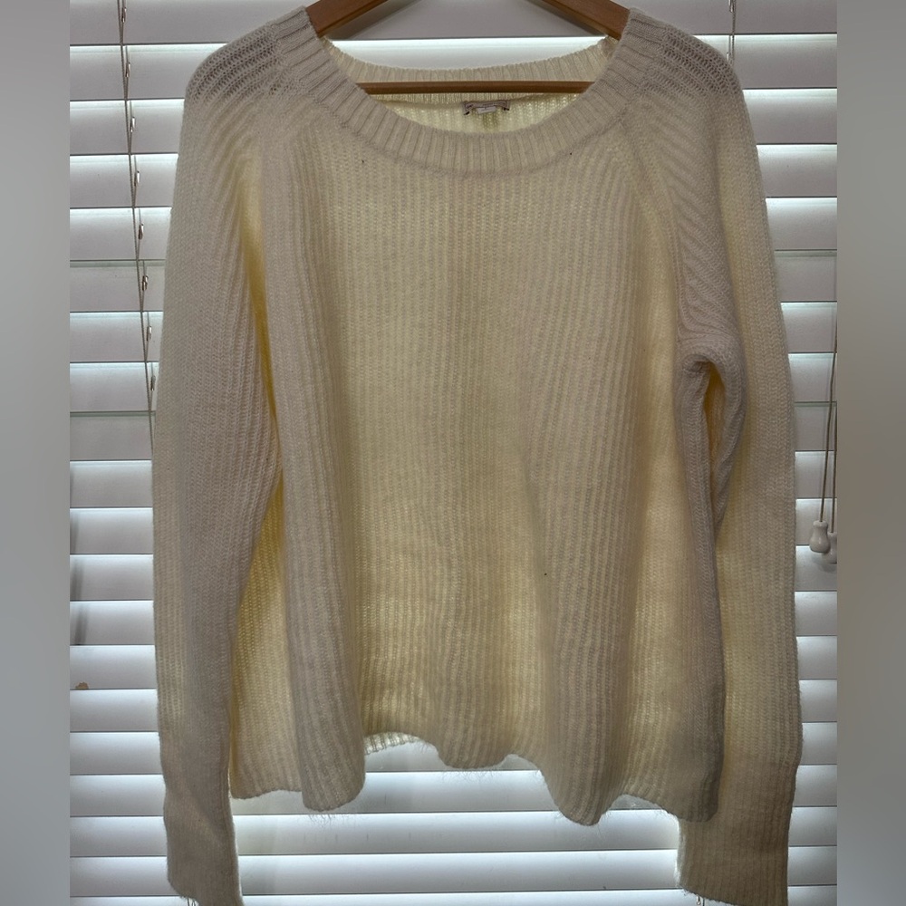 GAP Cream Crew Neck Sweater